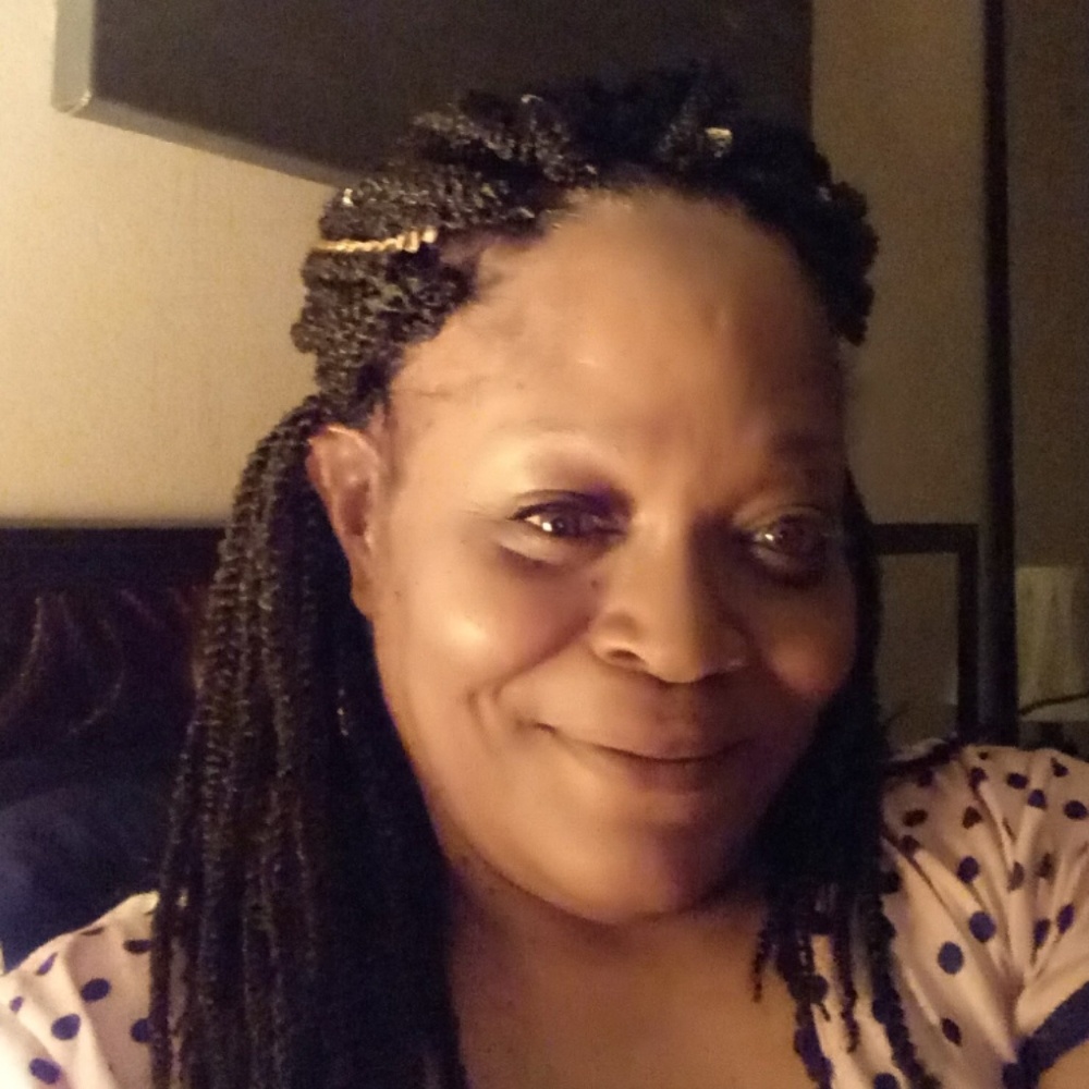 Meet your Posher, Candace